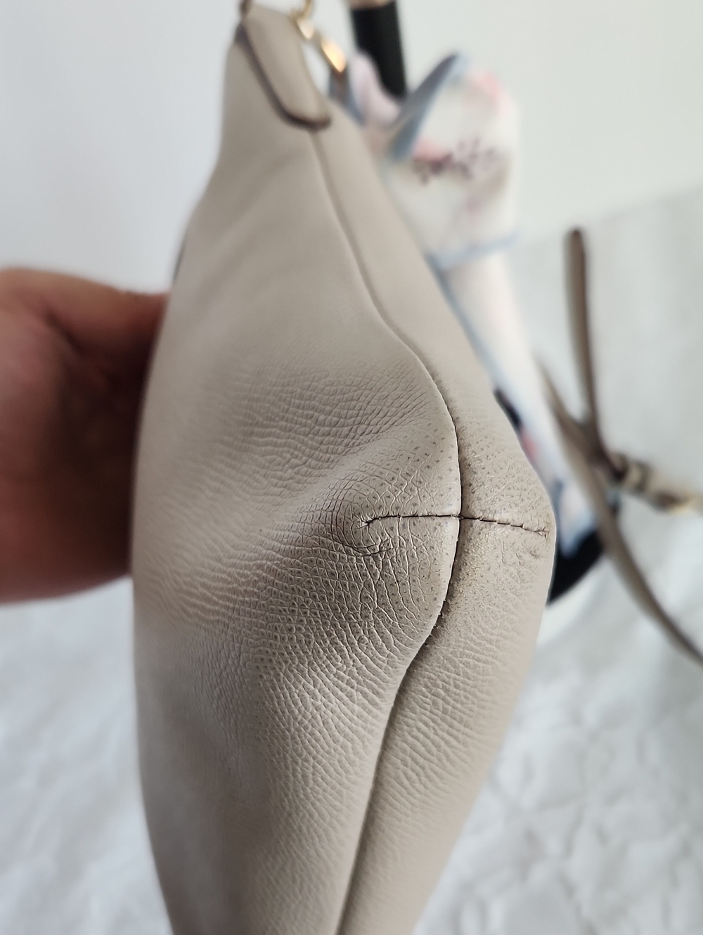 Coach Pebbled Leather Crossbody Bag in Taupe with Silk Scarf Final Sale - Picture 6 of 12